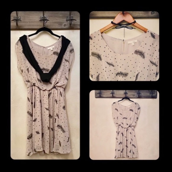 🪶 Boho Vibes that have posted to my closet...A few examples of items posted🤘🏻 - Picture 11 of 15